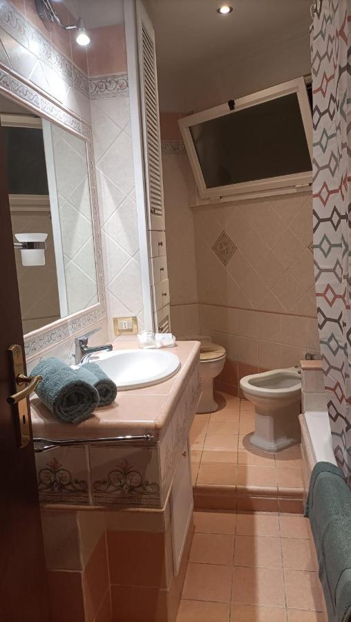 Domus Vacanze Romane Exteriör bild